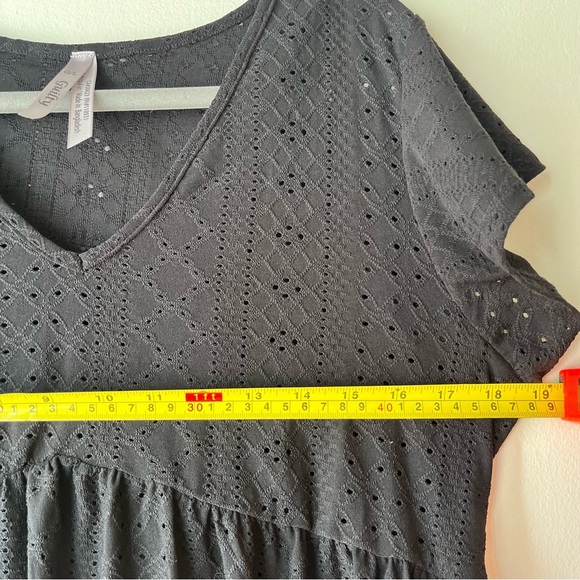 Guilty Black Eyelet Babydoll Mini Dress L Short Sleeve V-Neck Lined Casual Boho - Picture 10 of 12